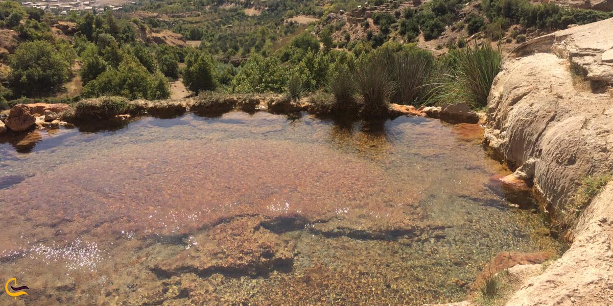 تصویری از چشمه آبگرم ماست خور