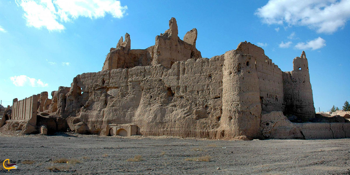 عکس نارین قلعه نایین