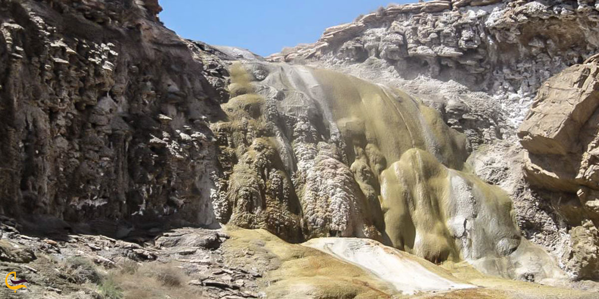 تصویری از سنگ آب ندوشن