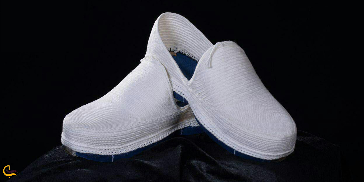 تصویری از گیوه سوغات روانسر