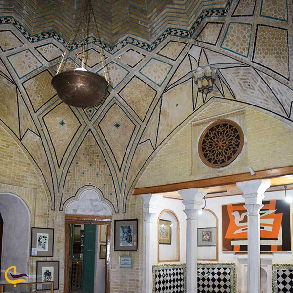 عکس معماری سقف خانه فروغ الملک