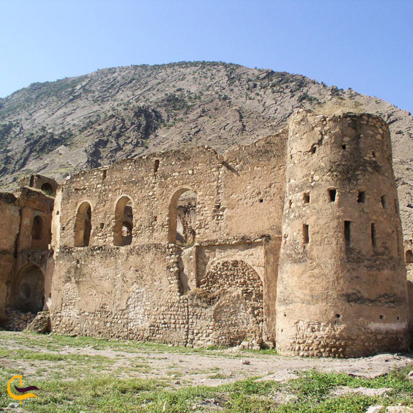 تصویری از قلعه شیخ مکان