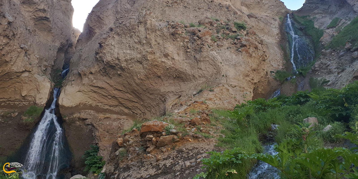 عکس آبشارهای دوقلو شیروان دره