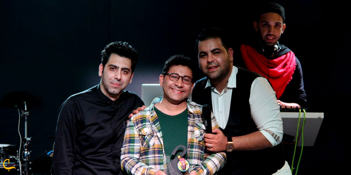 عکس استند‌آپ کمدی در جشنواره تابستانه کیش