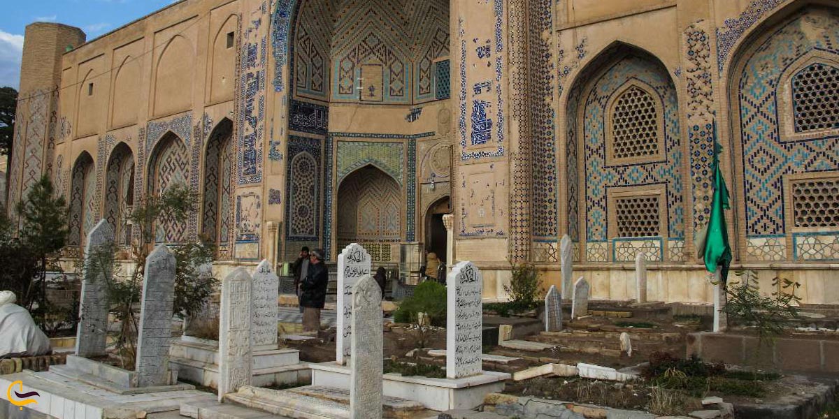 تصویری از مقبره خواجه فقید