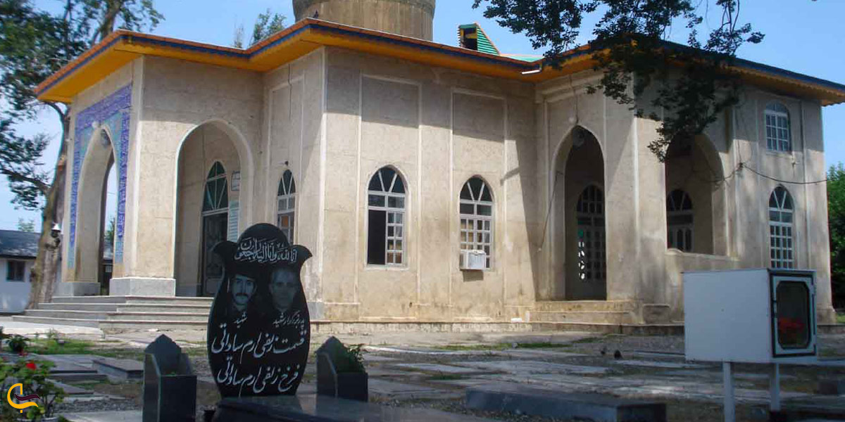 تصویری از آرامگاه شرف شاه رضوانشهر