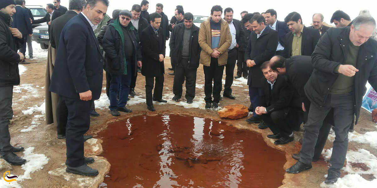 عکس بازدید از چشمه تاپ تاپان