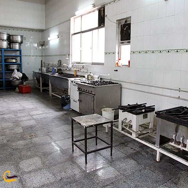 تصویری از آشپزخانه آتشکده آدریان