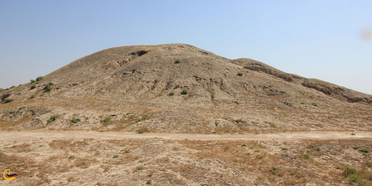 تصویری از تپه های موسایی
