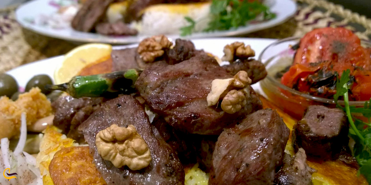 تصویری از غذا در رستوران آلاشت