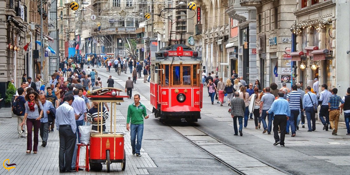 تصویری از خیابان استقلال استانبول 