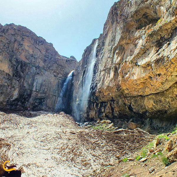 تصویری از آبشار انگمار