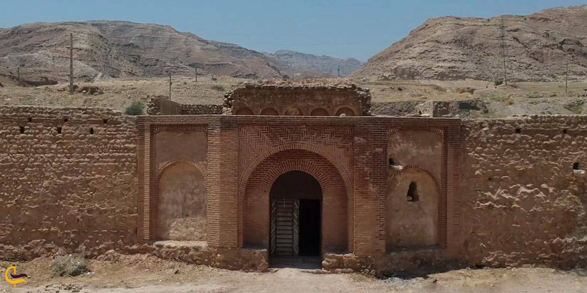 تصویری از قلعه کنجان چم