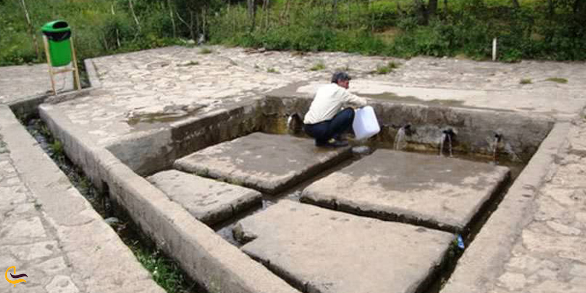 تصویری از جشمه آب معدنی داماش