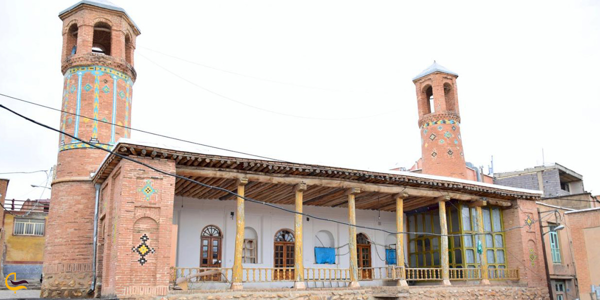 تصویری از مسجد دو مناره