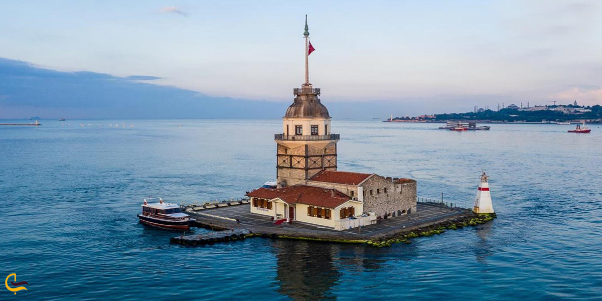 تصویری از برج دختر