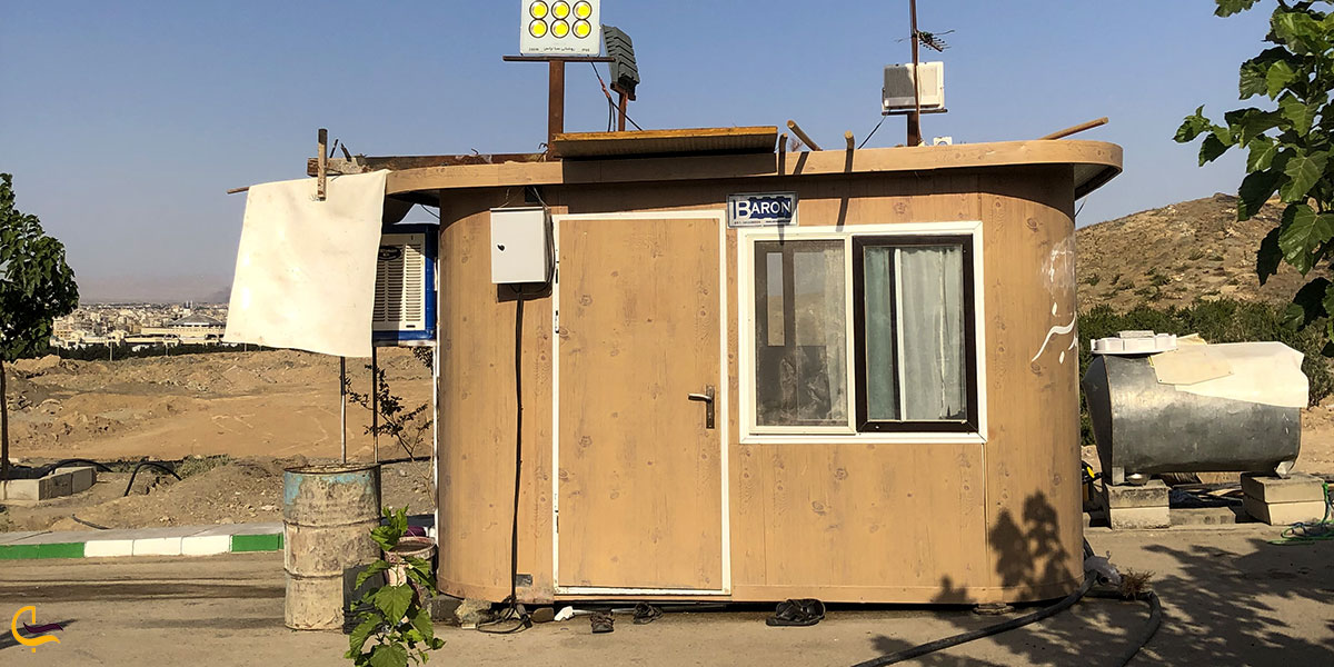 عکس نگهبانی مجموعه تفریحی کوهشار مشهد