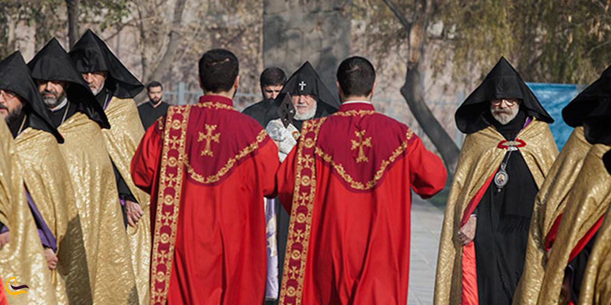 تصویری از جشن لنس مقدس