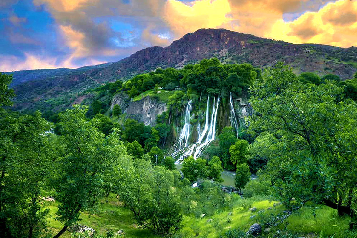 تصویری از آبشار های مازندران