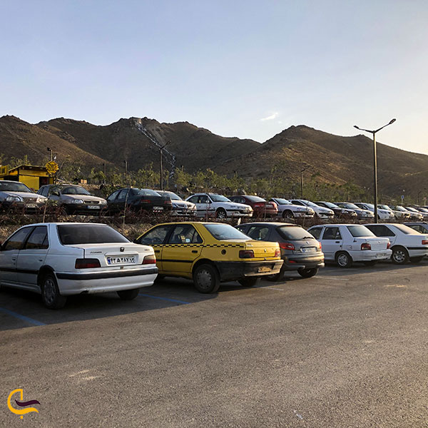 عکس پارکینگ داخل مجموعه تفریحی کوهشار مشهد