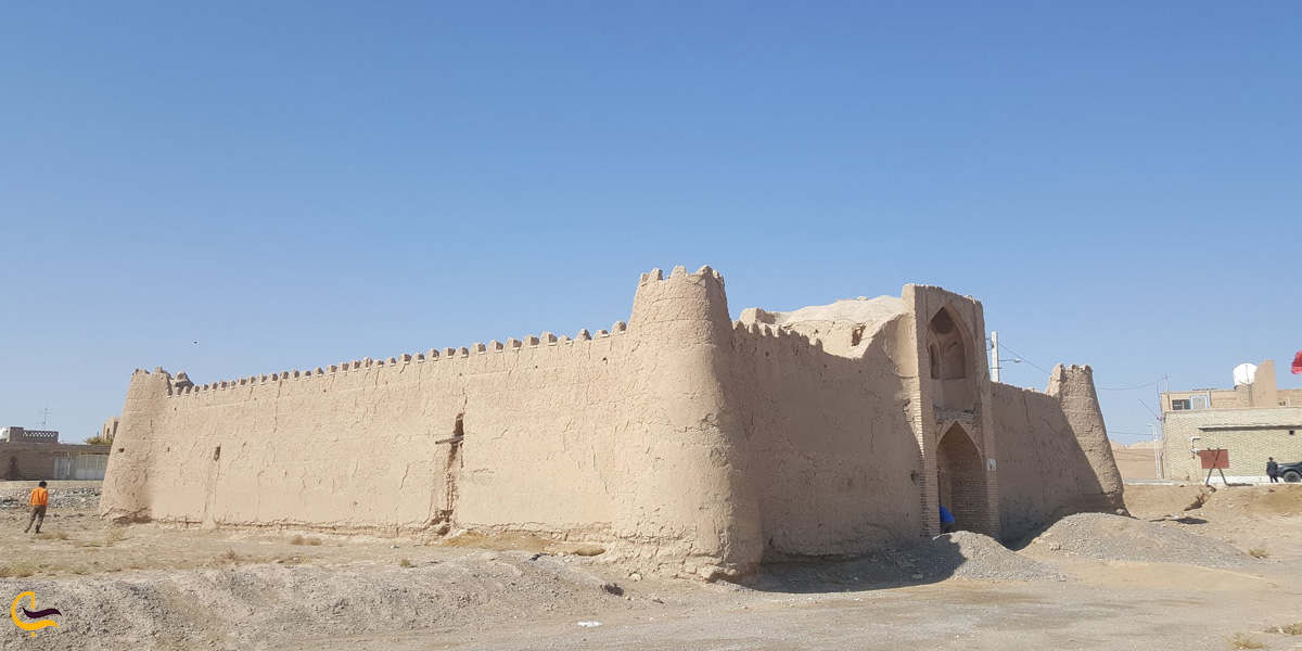 تصویری از چاپارخانه سر یزد