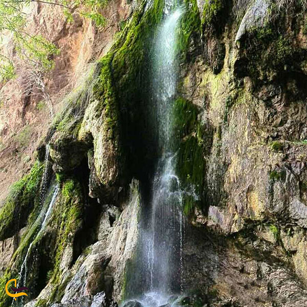 عکس آبشار شاه لولاک اصفهان