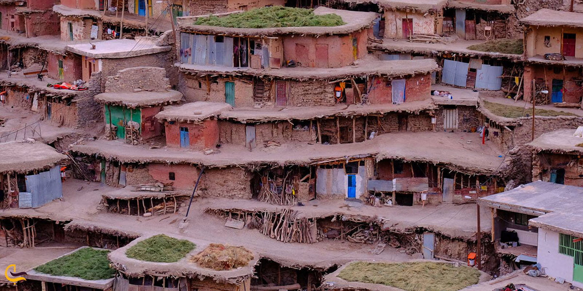 عکس بافت پلکانی روستای سر آقا سید