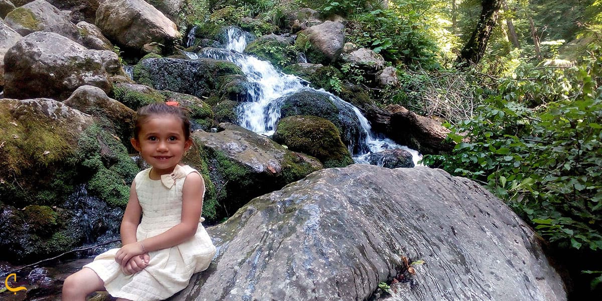 عکس صخرهها ی طبیعت کلاله