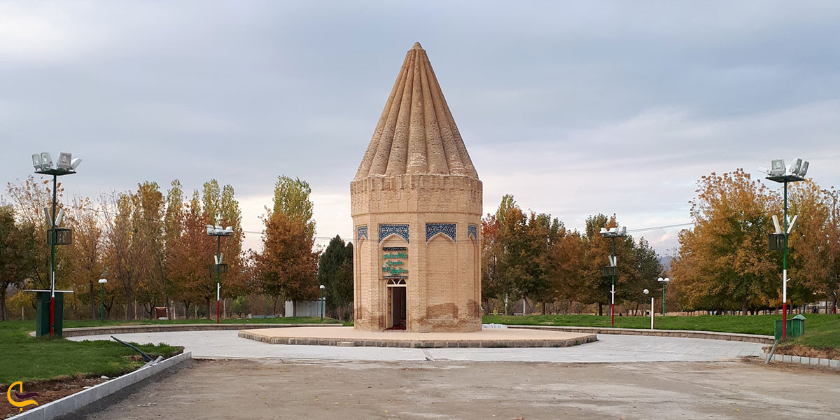 عکس آرامگاه حیقوق نبی