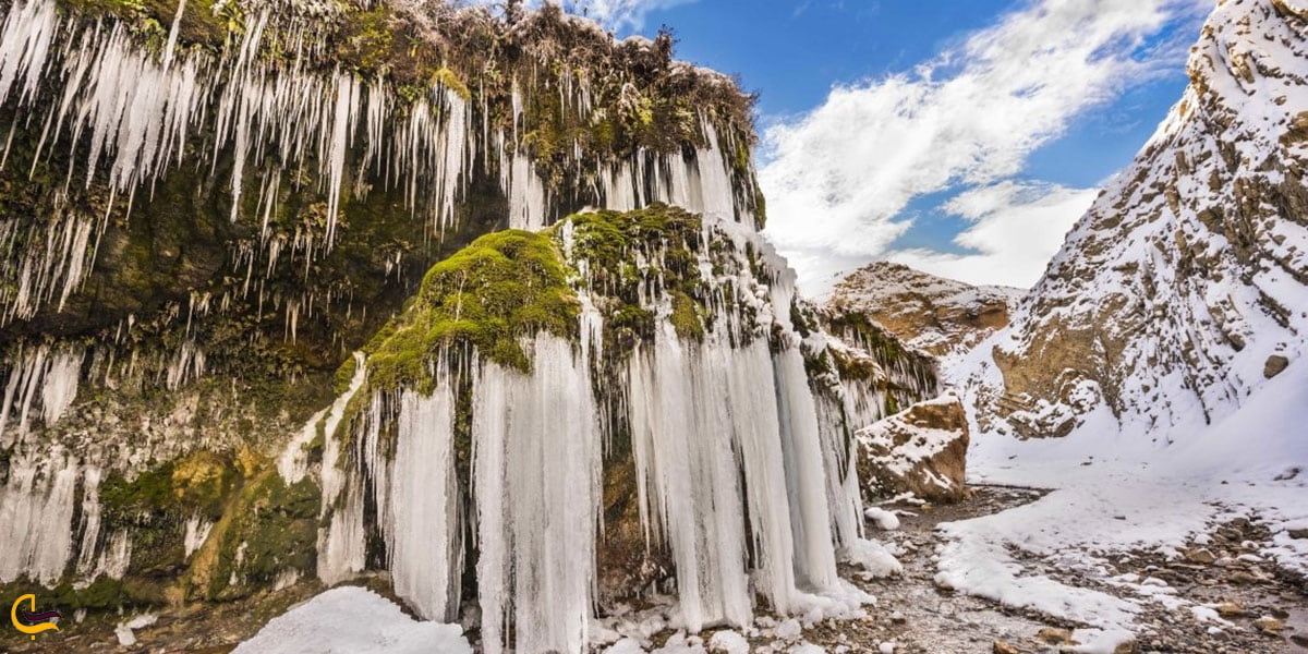 عکس فصل زمستان آبشار آسیاب خرابه