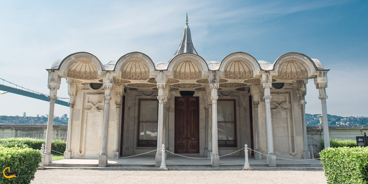 تصویری از کاخ بیلربی