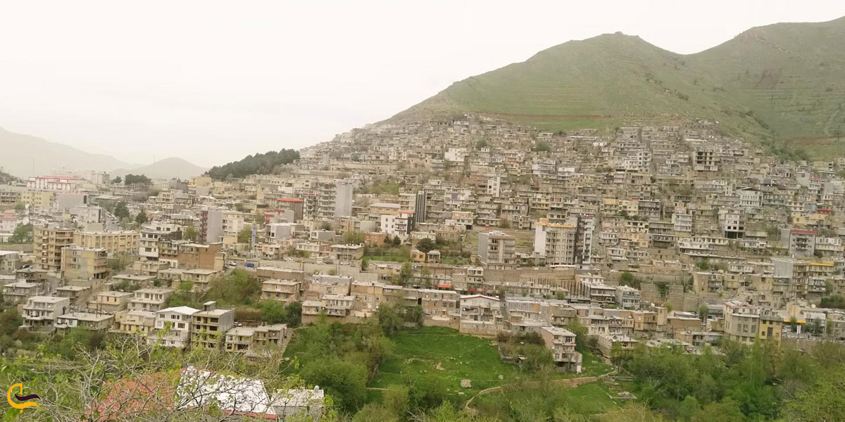 تصویری از شهر پاوه