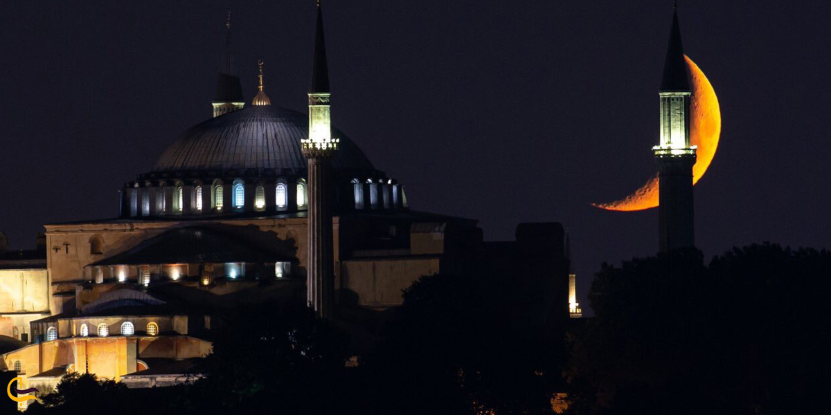 عکس از مسجد ابا صوفیه در شب