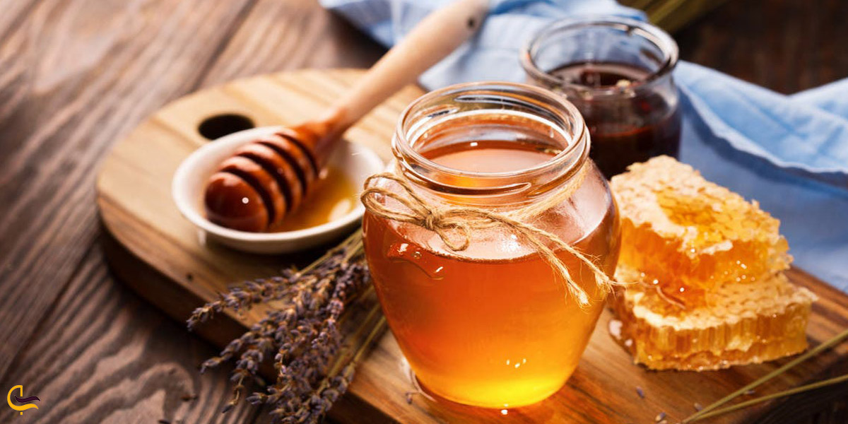 نمایی از عسل سوغات اردبیل