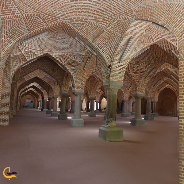 عکس طاق‌های مسجد جامع تبریز