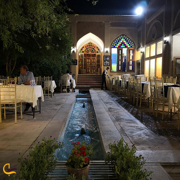 عکس هتل باغ مشیر الممالک یزد