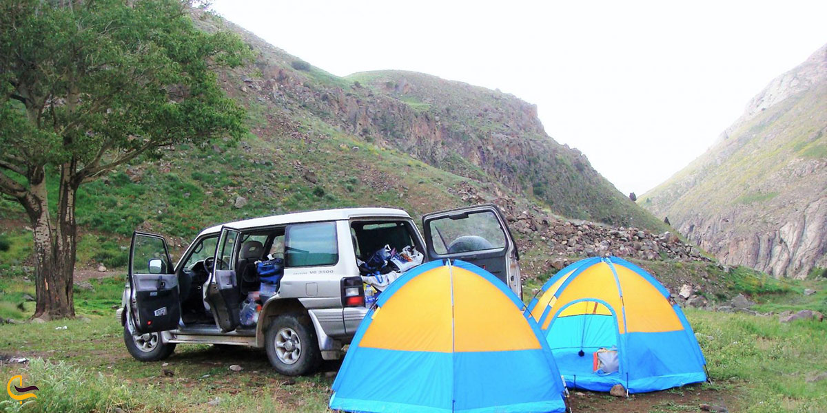 عکس کمپ زدن آبشار شارشار زنجان