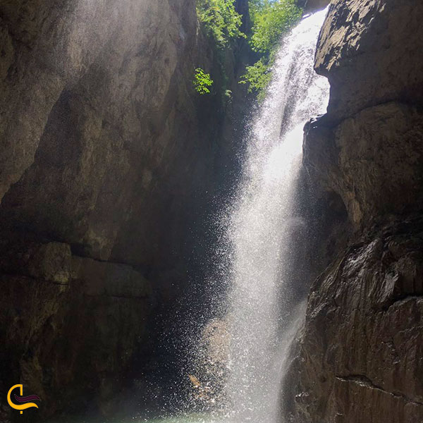 عکس آبشار دره چاکرود