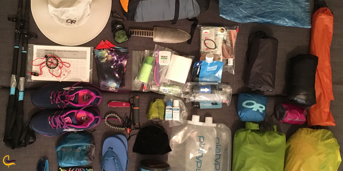 عکس وسایل مورد نیاز برای ماندن در دریاچه آهنک فیروزکوه