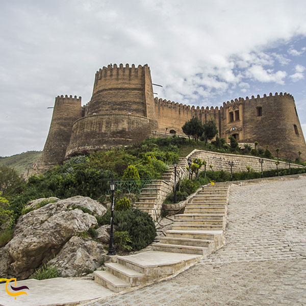 عکس قلعه فلک الافلاک