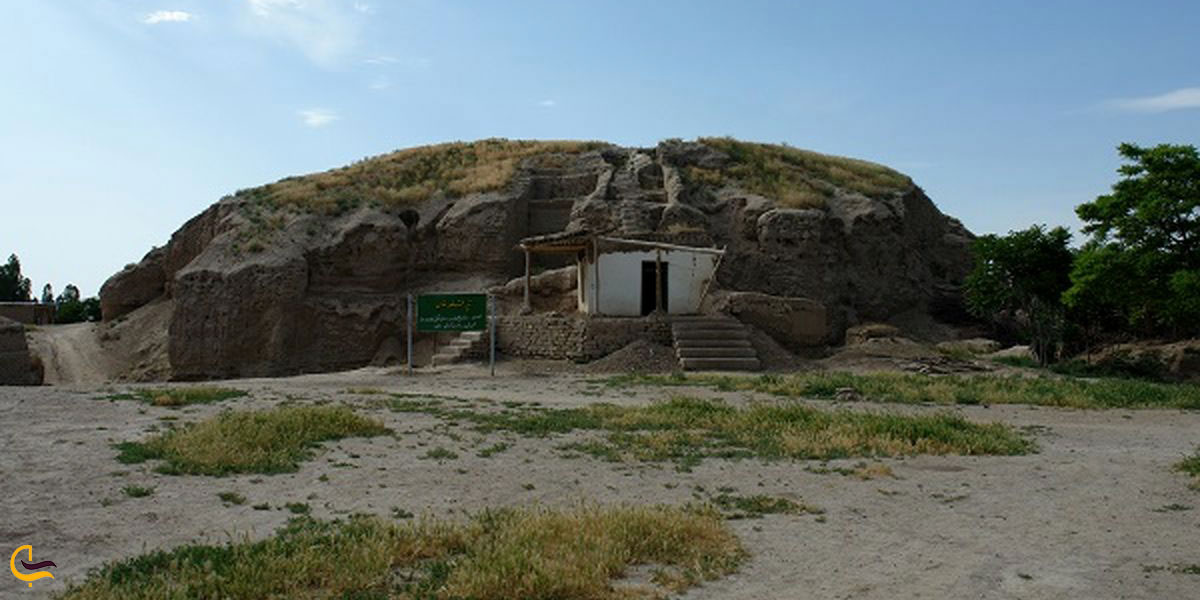 عکس تپه قلعه خان