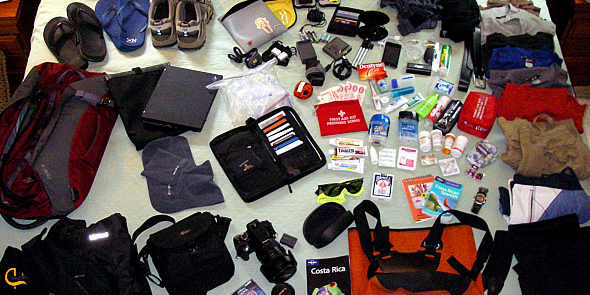 عکس تجهیزات لازم برای بازدید از روستای سراخیه