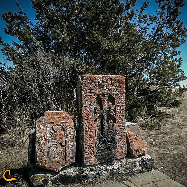 عکس سنگ های قبرستان نوراتوس