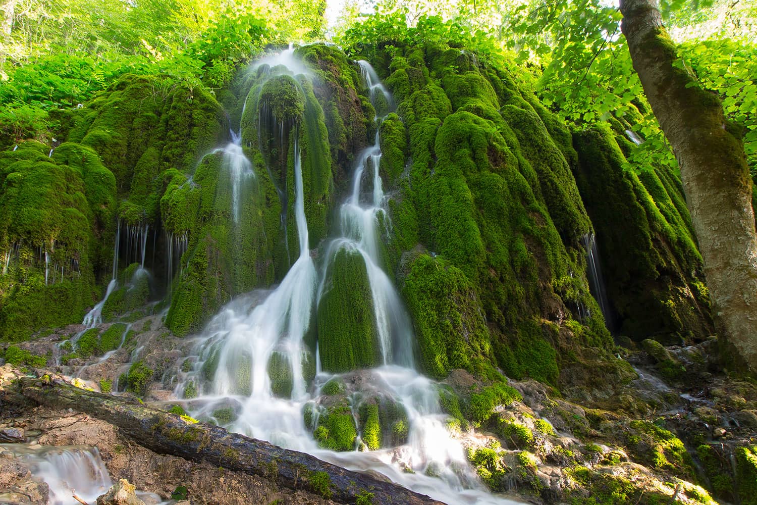 عکس آبشار اوبن مازندران