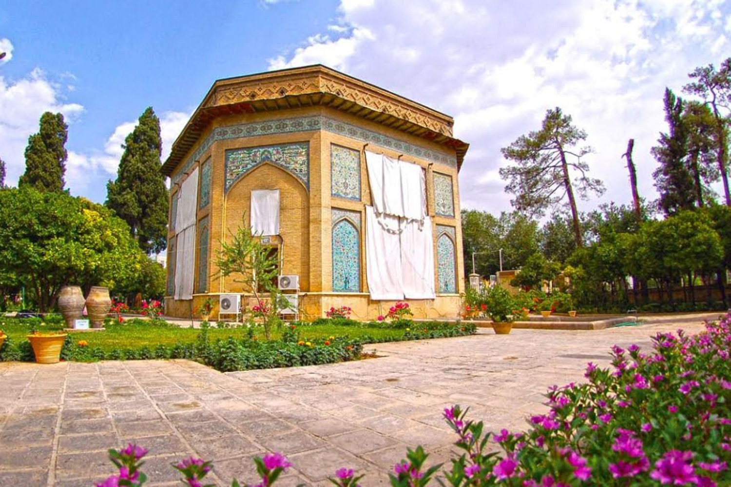 تصویر از باغ نظر شیراز