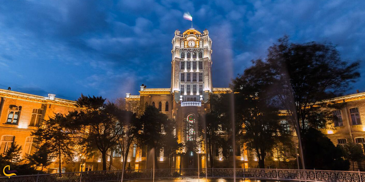 تصویری از کاخ شهرداری