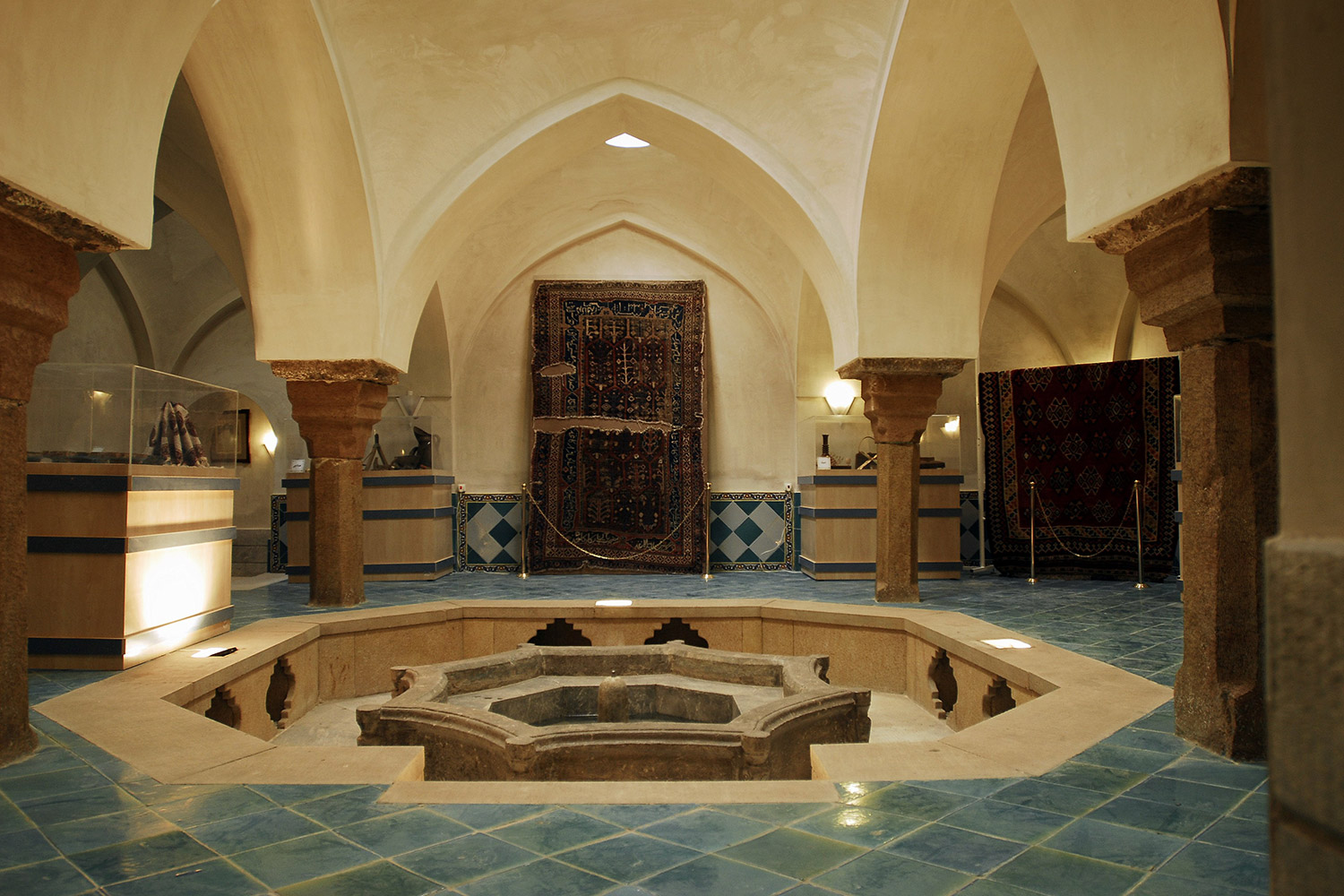 تصویری از موزه باستان شناسی شهر کرد