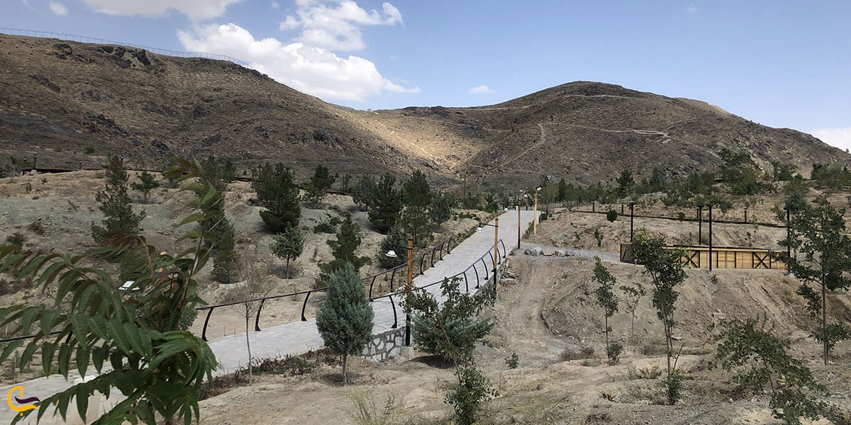عکس مسیر پیادهروی زیست پارک
