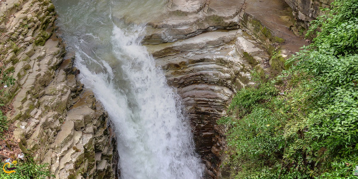 عکس چشمانداز آبشار ویسادار