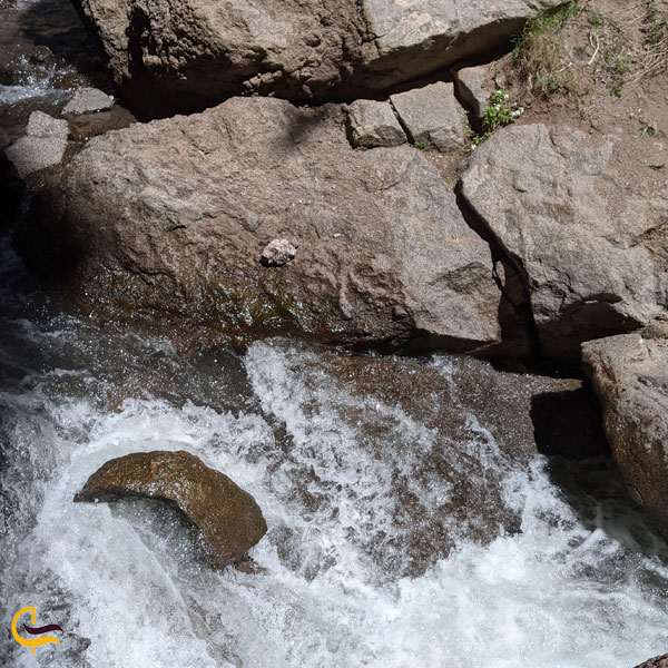 تصویری از آبشار کرکبود